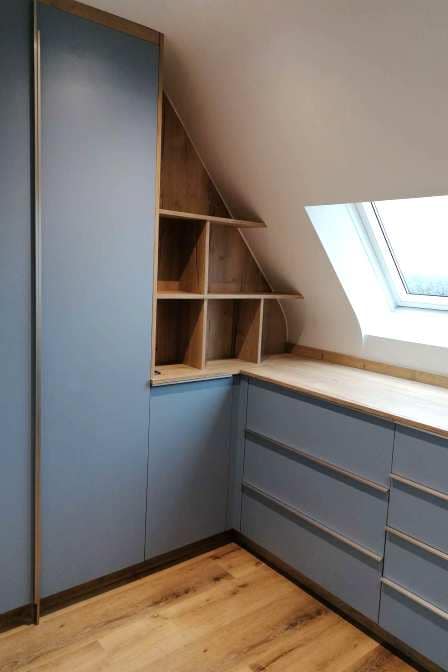 dressing et rangements modernes sous pente comble à Vitré